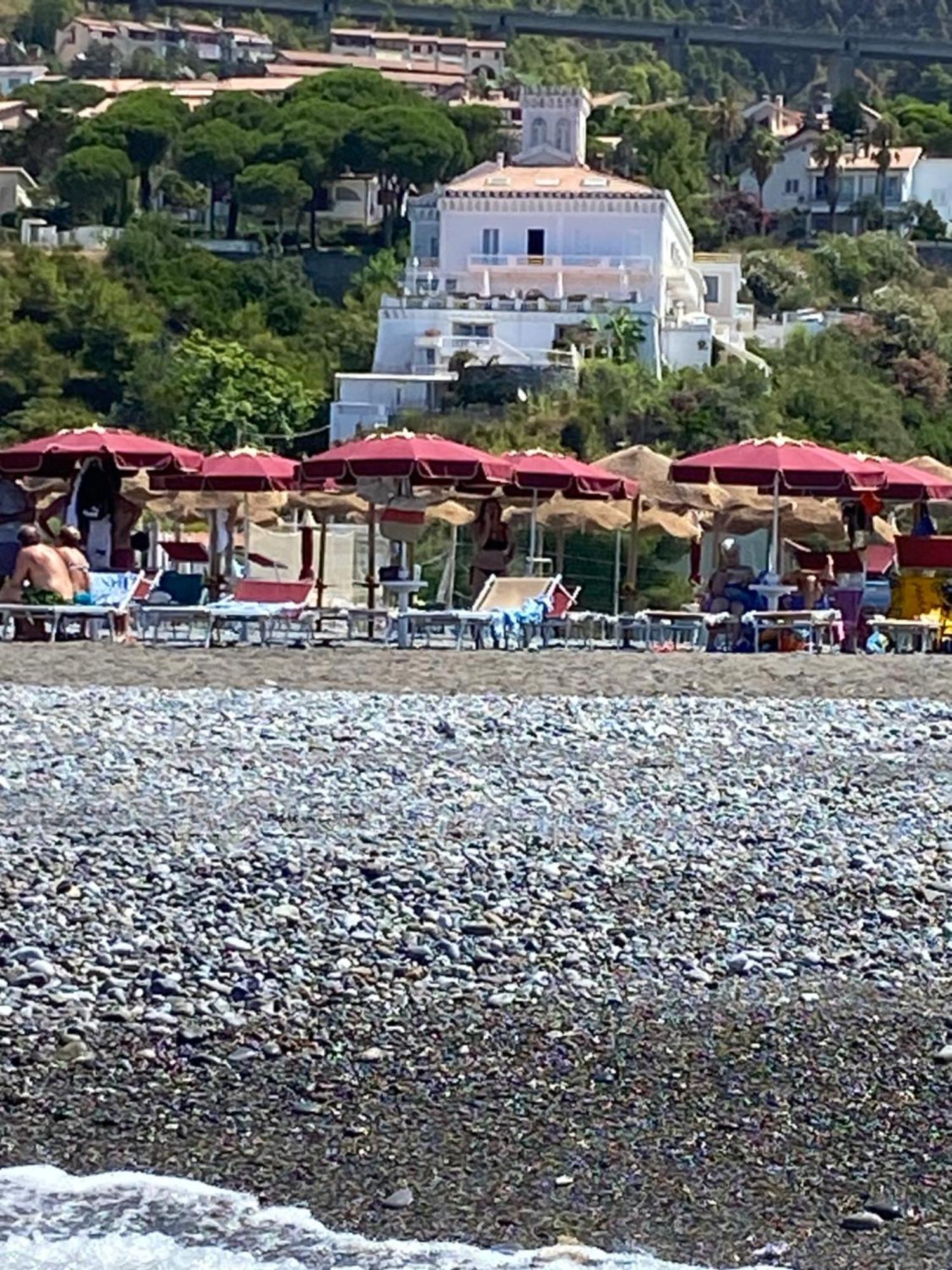 Appartamento Nel Fabbricato Denominato Il Castello Praia a Mare Buitenkant foto
