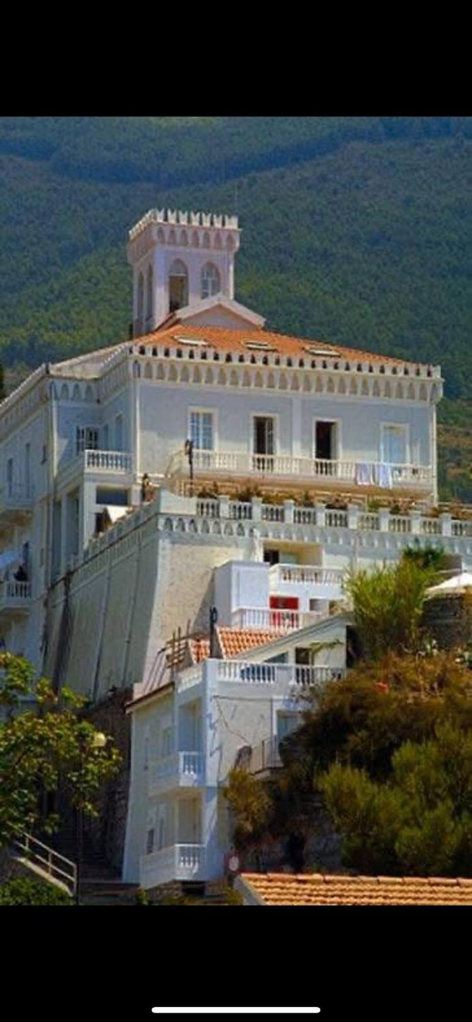 Appartamento Nel Fabbricato Denominato Il Castello Praia a Mare Buitenkant foto